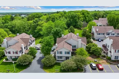 535 Fox Ridge Drive #535, Fox Lake, IL 60020 - Photo 2