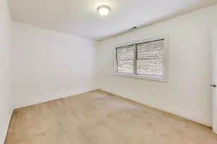 6835 S Cornell Ave, Chicago, IL 60649 - Photo 18