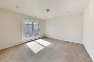 6835 S Cornell Ave, Chicago, IL 60649 - Photo 10
