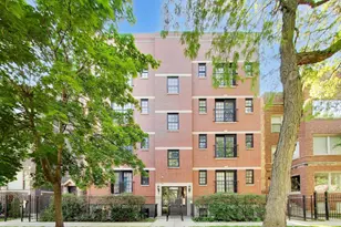 6835 S Cornell Ave, Chicago, IL 60649 - Photo 1