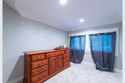 1045 N 5th Avenue, Saint Charles, IL 60174 - Photo 46
