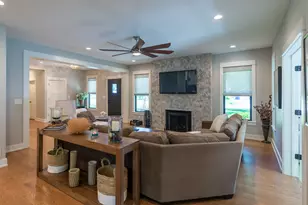 1045 N 5th Ave, Saint Charles, IL 60174 - Photo 18