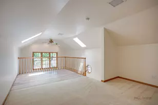 10 E Lake Shore Dr, Round Lake Park, IL 60073 - Photo 16