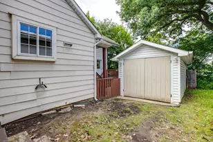 10 E Lake Shore Dr, Round Lake Park, IL 60073 - Photo 30
