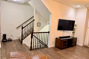 2995 Madison Dr, Naperville, IL 60564 - Photo 4