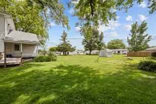 202 5th St, Sherrard, IL 61281 - Photo 12