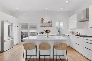 610 N Damen Ave, Chicago, IL 60622 - Photo 10