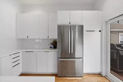 610 N Damen Avenue, Chicago, IL 60622 - Photo 12