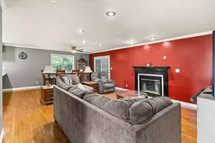 1407 E Wilson St, Streator, IL 61364 - Photo 6