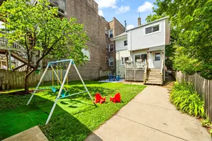 6537 N Greenview Ave, Chicago, IL 60626 - Photo 32