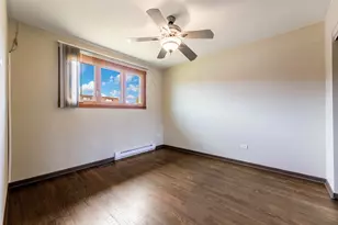 7546 S Cork Ave, Justice, IL 60458 - Photo 10