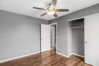 49 S Treehouse Lane #49, Round Lake, IL 60073 - Photo 10