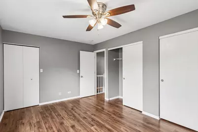 49 S Treehouse Lane #49, Round Lake, IL 60073 - Photo 8
