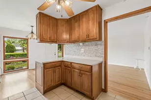 220 Voltz Rd, Northbrook, IL 60062 - Photo 14