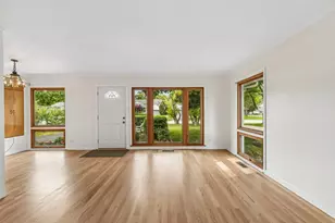 220 Voltz Rd, Northbrook, IL 60062 - Photo 4