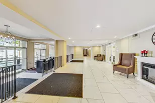 2909 N Sheridan Rd, Chicago, IL 60657 - Photo 4