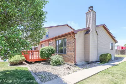 1841 Kerrybrook Court #1841, Sycamore, IL 60178 - Photo 4