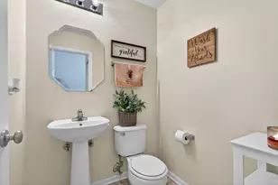 1688 Yellowstone Ct, Crystal Lake, IL 60014 - Photo 6