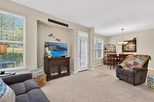 1688 Yellowstone Ct, Crystal Lake, IL 60014 - Photo 8