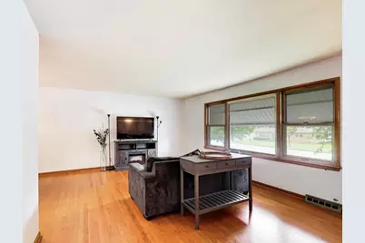 [Address not provided], Mount Prospect, IL 60056 - Photo 2