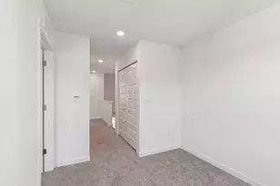515 Yosemite Wy, Mundelein, IL 60060 - Photo 18