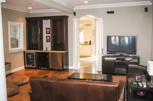 3319 N Southport Ave, Chicago, IL 60657 - Photo 2