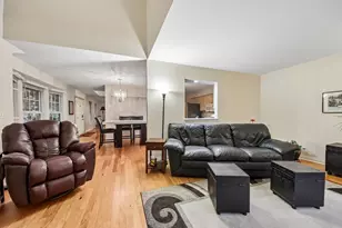 1544 Laurel Oaks Dr, Streamwood, IL 60107 - Photo 6
