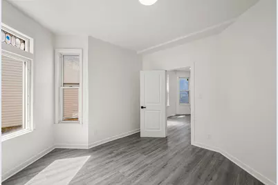 2622 N Central Park Avenue, Chicago, IL 60647 - Photo 4
