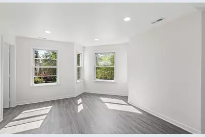 2622 N Central Park Avenue, Chicago, IL 60647 - Photo 14