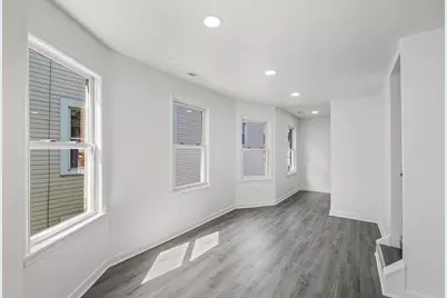 2622 N Central Park Avenue, Chicago, IL 60647 - Photo 18