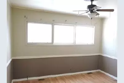 9215 Washington Road, Morton Grove, IL 60053 - Photo 14