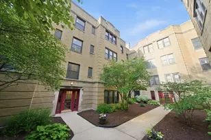 4409 N Sacramento Ave, Chicago, IL 60625 - Photo 2