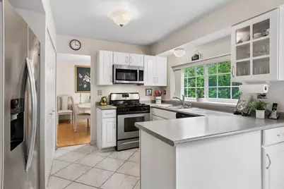 1289 Narragansett Drive, Carol Stream, IL 60188 - Photo 6