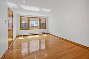 4928 N Lester Ave, Chicago, IL 60630 - Photo 2