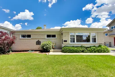 1081 Willson Drive, Des Plaines, IL 60016 - Photo 1