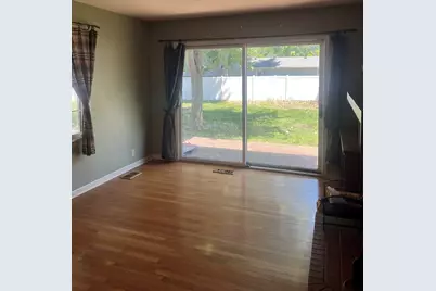 2221 Mayflower Drive, Aurora, IL 60506 - Photo 12