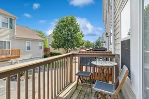 2428 Courtyard Cir, Aurora, IL 60506 - Photo 12