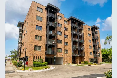 9332 Landings Lane #203D, Des Plaines, IL 60016 - Photo 1