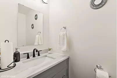 18 Ascot Lane, Streamwood, IL 60107 - Photo 12