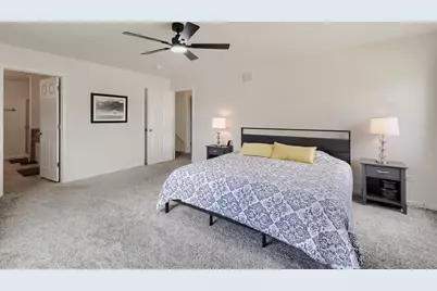 563 Camellia Avenue, Aurora, IL 60505 - Photo 12