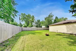 1411 N Burnng Bush Ln, Mount Prospect, IL 60056 - Photo 40