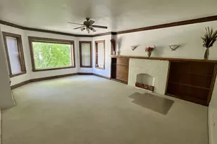 6229 N Claremont Ave, Chicago, IL 60659 - Photo 2