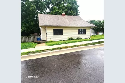 426 6th Street, Peru, IL 61354 - Photo 1