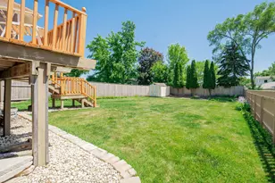 1606 Wilson Ave, Wheaton, IL 60189 - Photo 18