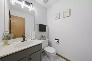 21748 W Juneau Dr, Plainfield, IL 60544 - Photo 8