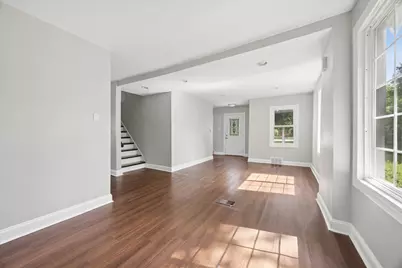 334 55th Street, Clarendon Hills, IL 60514 - Photo 2