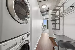 700 W Van Buren St, Chicago, IL 60607 - Photo 10