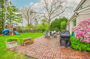 366 Birkdale Rd, Lake Bluff, IL 60044 - Photo 32
