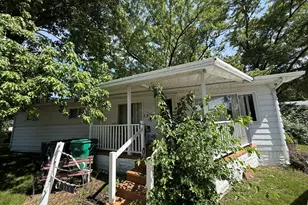 224 Big Peninsula Rd, Elgin, IL 60123 - Photo 8