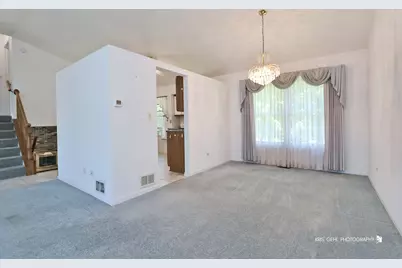 16 S Emerald Avenue, Mundelein, IL 60060 - Photo 6